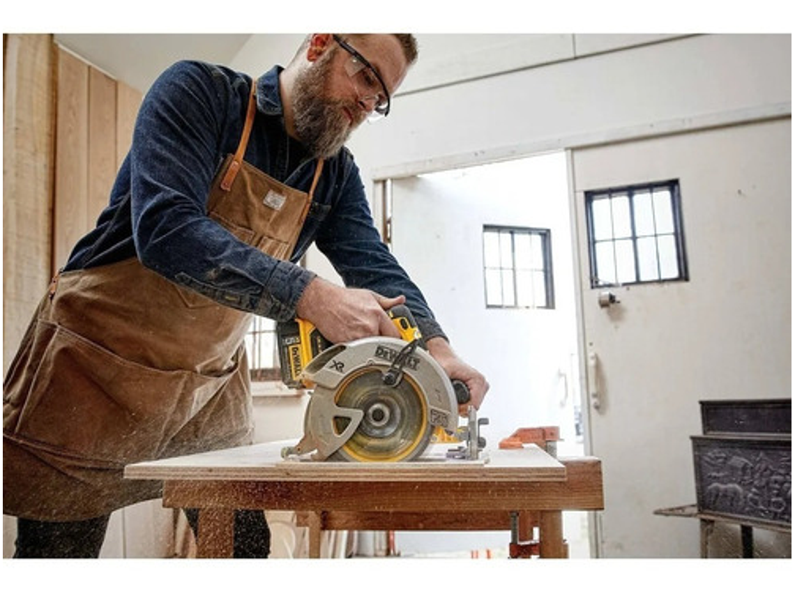 SIERRA DEWALT CIRCULAR 7 1/4 20 V XR DCS570B SIN BATERIAS METAL 2