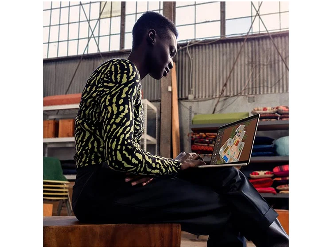 MACBOOK AIR M3 (CPU 8NUC Y GPU 8NUC) 16GB RAM 256GB SSD 13.6