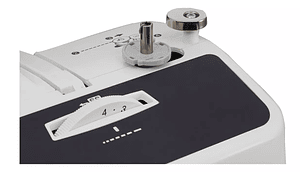 MÁQUINA DE COSER RECTA BROTHER STRONG AND TOUGH ST371HD PORTABLE BLANCA Y NEGRO 110V