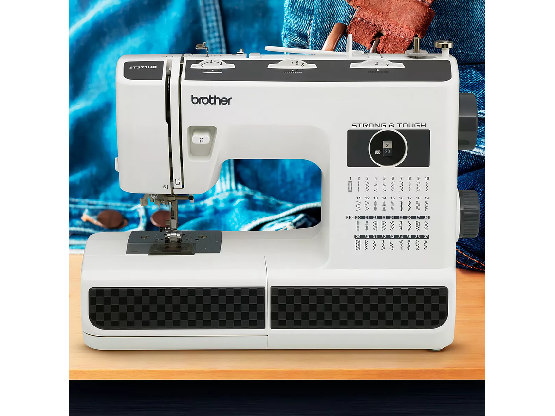 MÁQUINA DE COSER RECTA BROTHER STRONG AND TOUGH ST371HD PORTABLE BLANCA Y NEGRO 110V 3