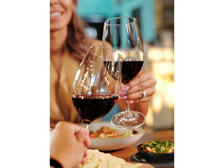 VINO TINTO ENSAMBLE LAPOSTOLLE BOTELLA VIDRIO CLOS APALTA ENSAMBLAJE 2