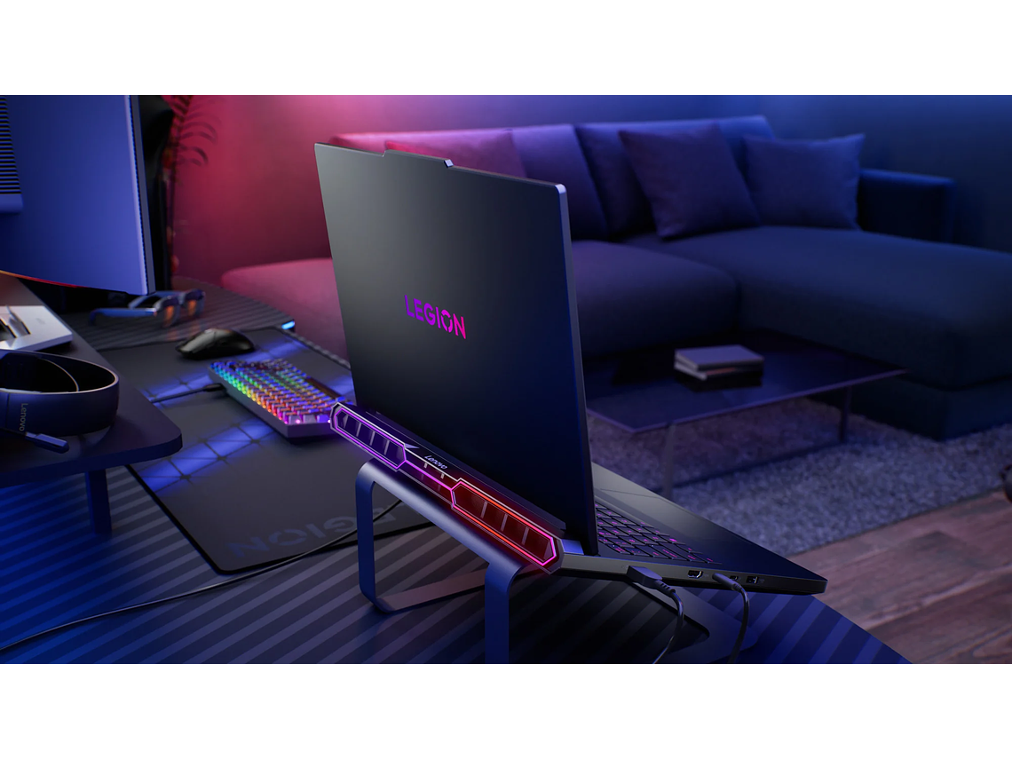 NOTEBOOK GAMER LEGION PRO 7I GEN 10 INTEL CORE ULTRA 9 32GB RAM 2TB SSD RTX 5070 16' WQXGA 6