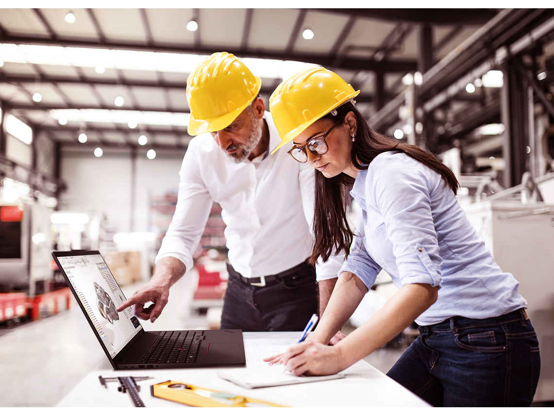 NOTEBOOK WORKSTATION THINKPAD AMD RYZEN 7 32GB RAM 1TB SDD 16' WUXGA 9