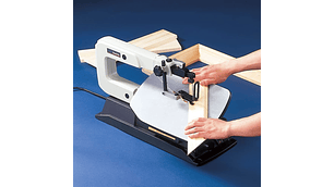 SIERRA CALADORA DE BANCO MAKITA SJ401