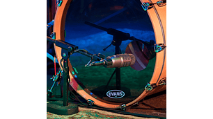 MICRÓFONO DUAL ELEMENTO DINÁMICO/CONDENSADOR PARA KICK AE2500 - AUDIO-TECHNICA