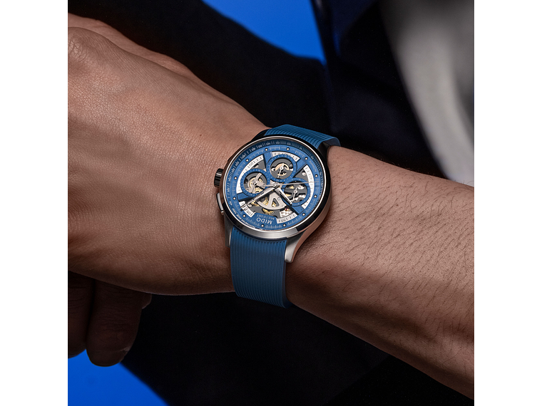 RELOJ MIDO MULTIFORT SKELETON CHRONOGRAPH RESINA AZUL 4