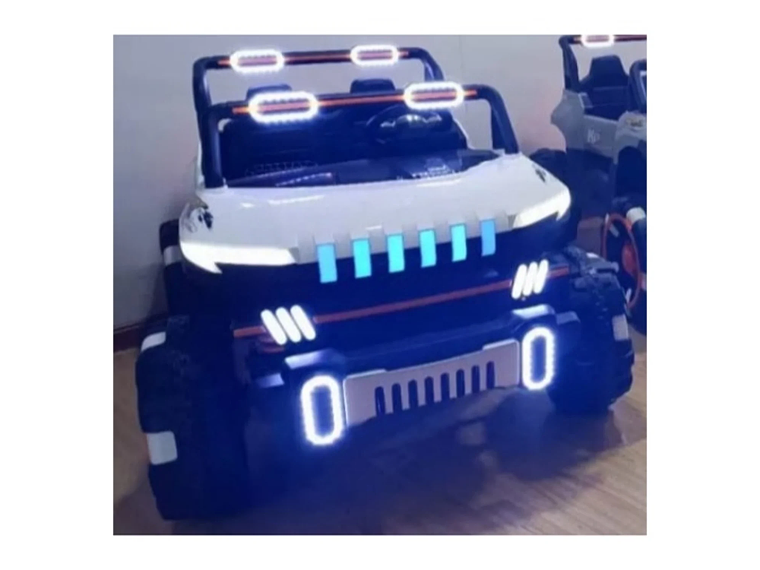 JEEP AUTO A BATERIA 4X4 LUCES LED CON CONTROL REMOTO 2