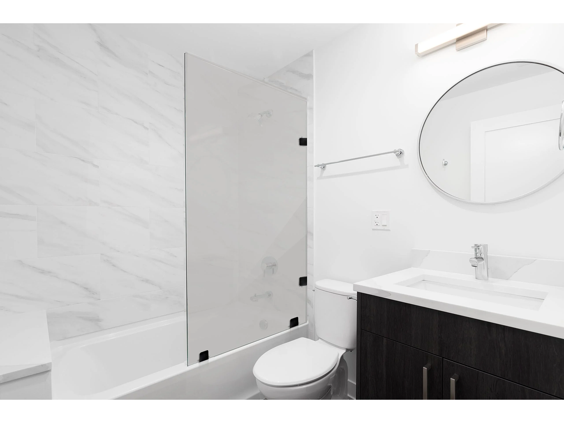 SHOWER DOOR VIDRIO TEMPLADO CON EMPAVONADO 90X150 CM HERRAJE NEGRO 1