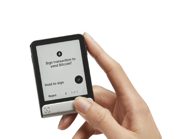 BILLETERA LEDGER FLEX CON PANTALLA TÁCTIL BTC ETH XRP 3