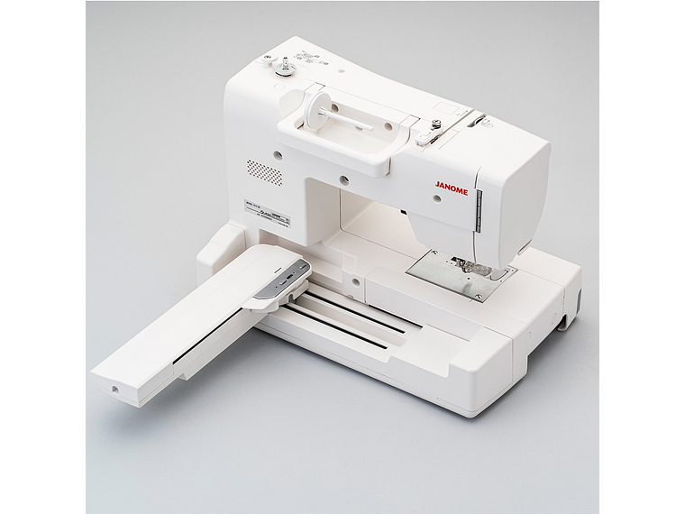 BORDADORA JANOME MEMORY CRAFT 100E 9