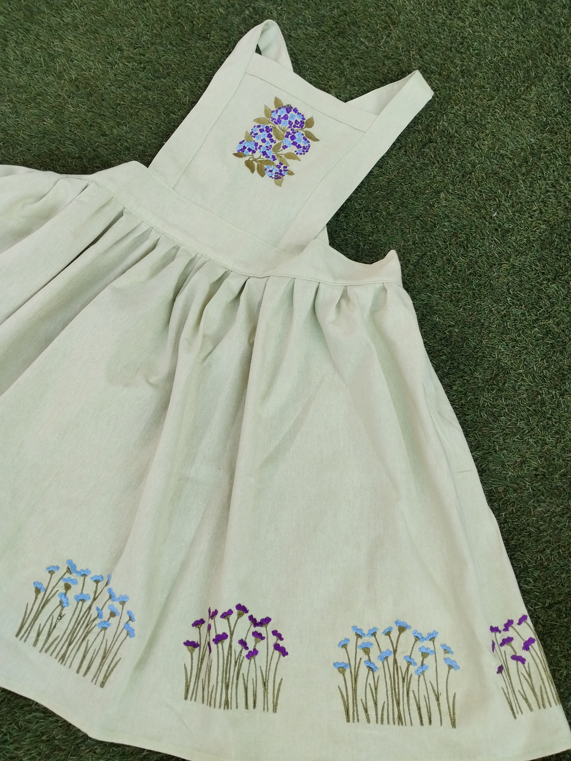 Delantal Pinafore Hortensias 1