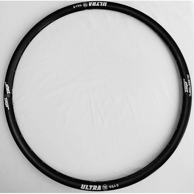 LLANTA DGR ULTRA 700C - TUBELESS - 32H - NEGRO SATIN