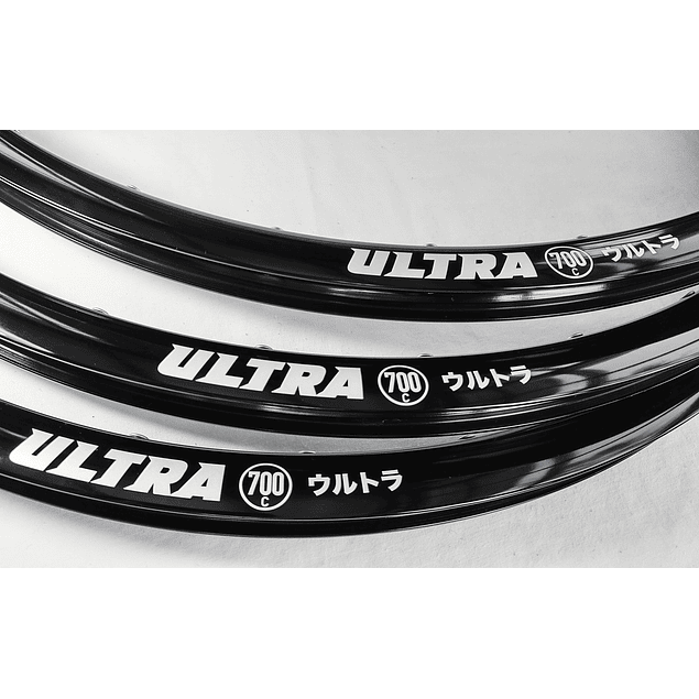 LLANTA DGR ULTRA 700C - TUBELESS - 32H - NEGRO BRILLANTE