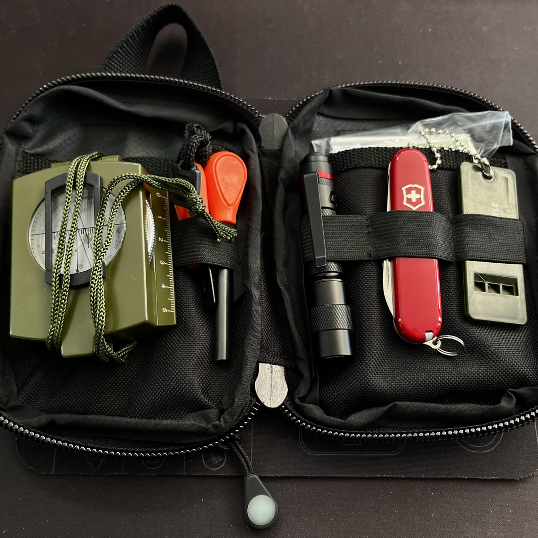 Kit Outdoor Completo – Pouch Táctico 1