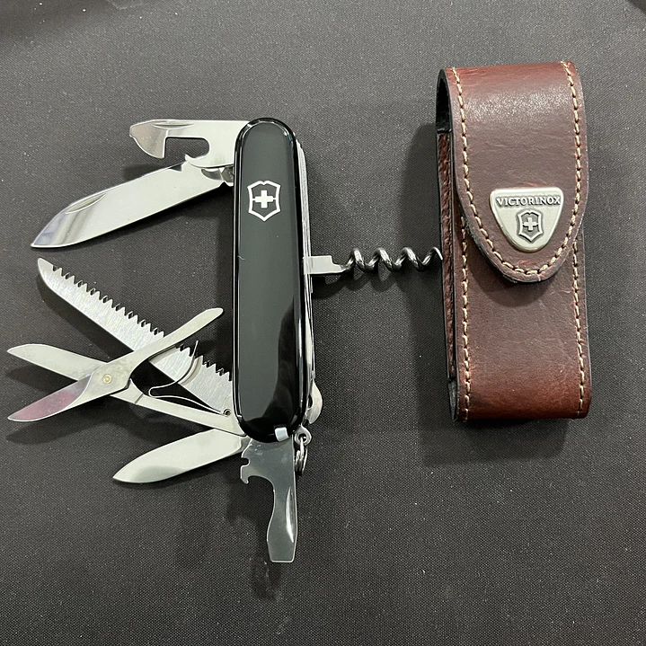 Victorinox Huntsman Negra con Funda de Cuero Original – Oferta Exclusiva 1