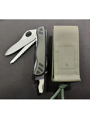 Navaja Victorinox Soldado Suizo + Estuche de Nylon Original (Pack Destacado)