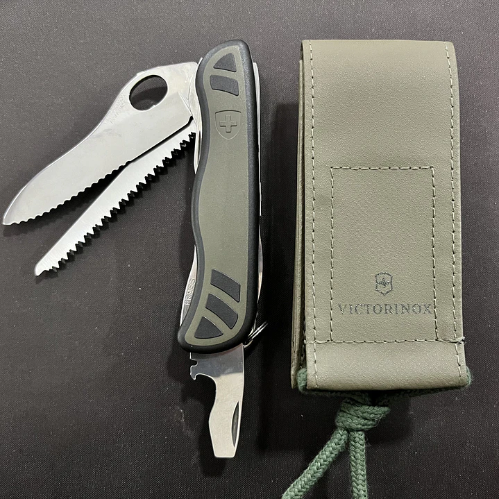 Navaja Victorinox Soldado Suizo + Estuche de Nylon Original (Pack Destacado) 2