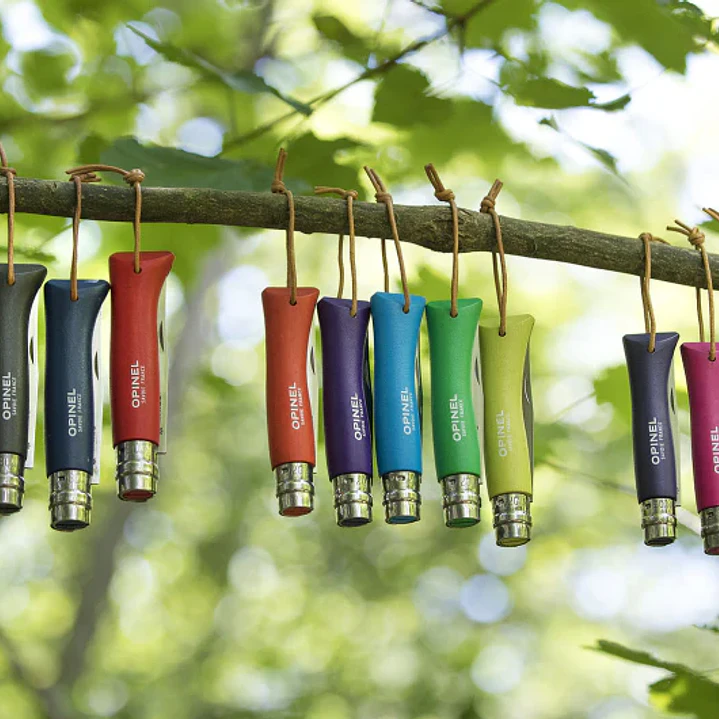 Navaja Opinel Trekking N°08 Roja con Funda de Cuero 6