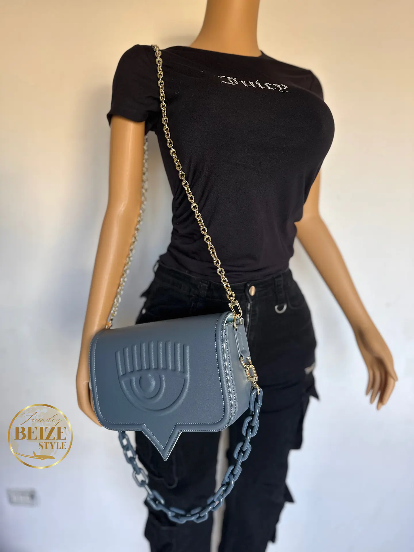 Chiara Ferragni cartera 2