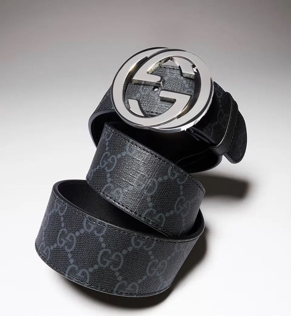 Cinturon Gucci GG Supreme beige y negro 6