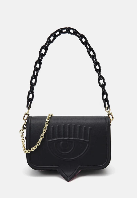 Chiara Ferragni Cartera eyelike negra 