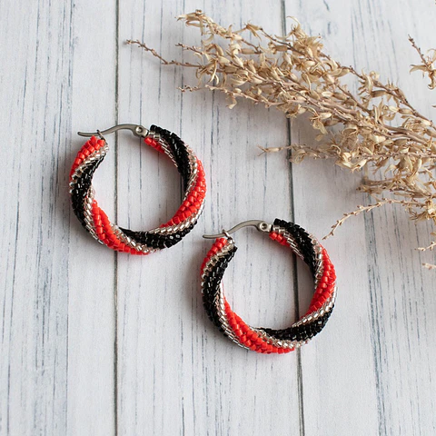 Aros "Candongas" negro, rojo y traslúcido