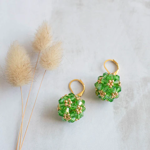 Aros "Esfera corta" verde claro