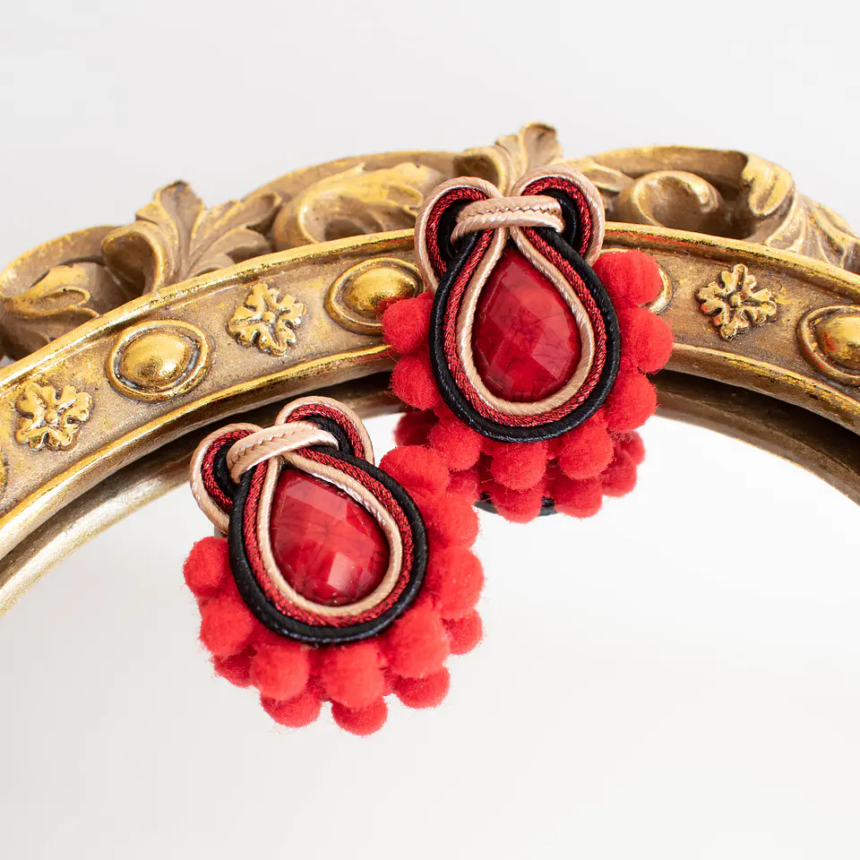 Aros 