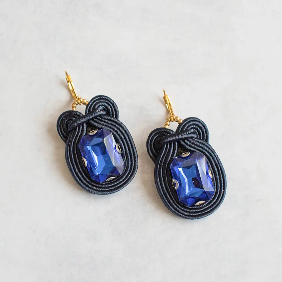 Aros 