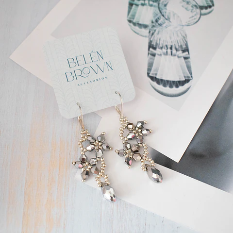 Aros "Flor con gota" plateado
