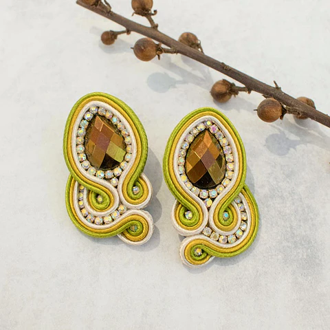 Aros "Asimétricos" verde musgo
