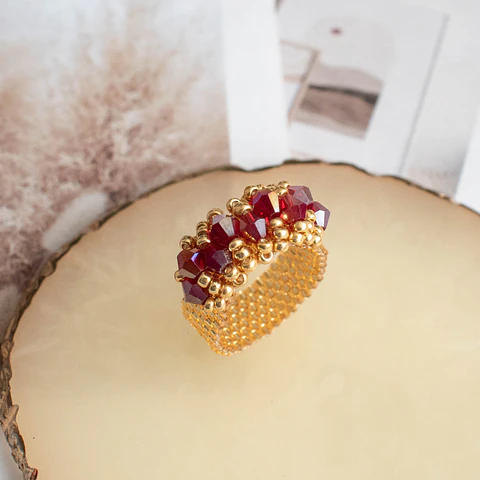 Anillo "Corona" dorado y rojo