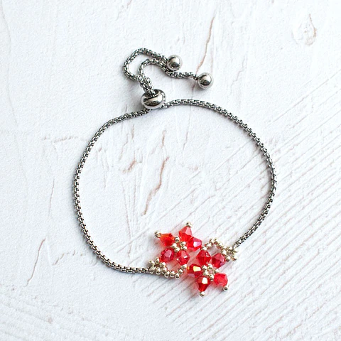 Pulsera ajustable "Flores" rojas