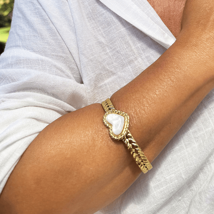 Bracelete Coração Madrepérola Dourado 2