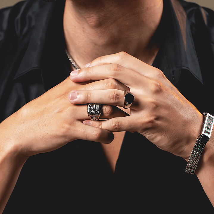 Anel Essencial Prateado Masculino 4