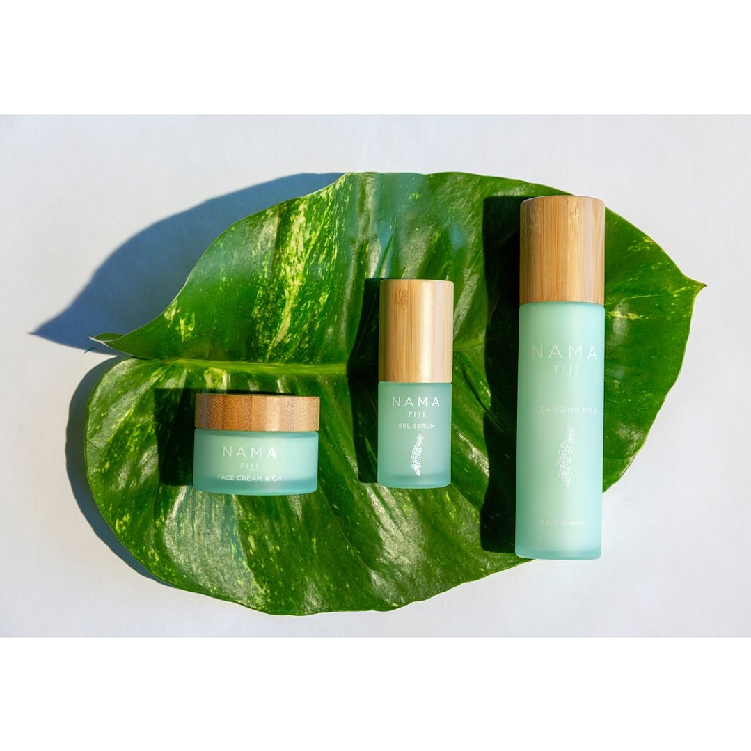 Hydrate Bundle (Leite de Limpeza, Sérum em Gel, Creme de Rosto Rico) BellaVantagem Kit 2