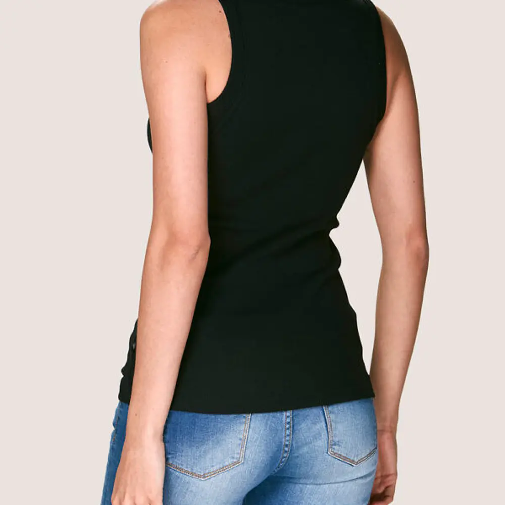 Camiseta algodón sin manga con sostén incorporado