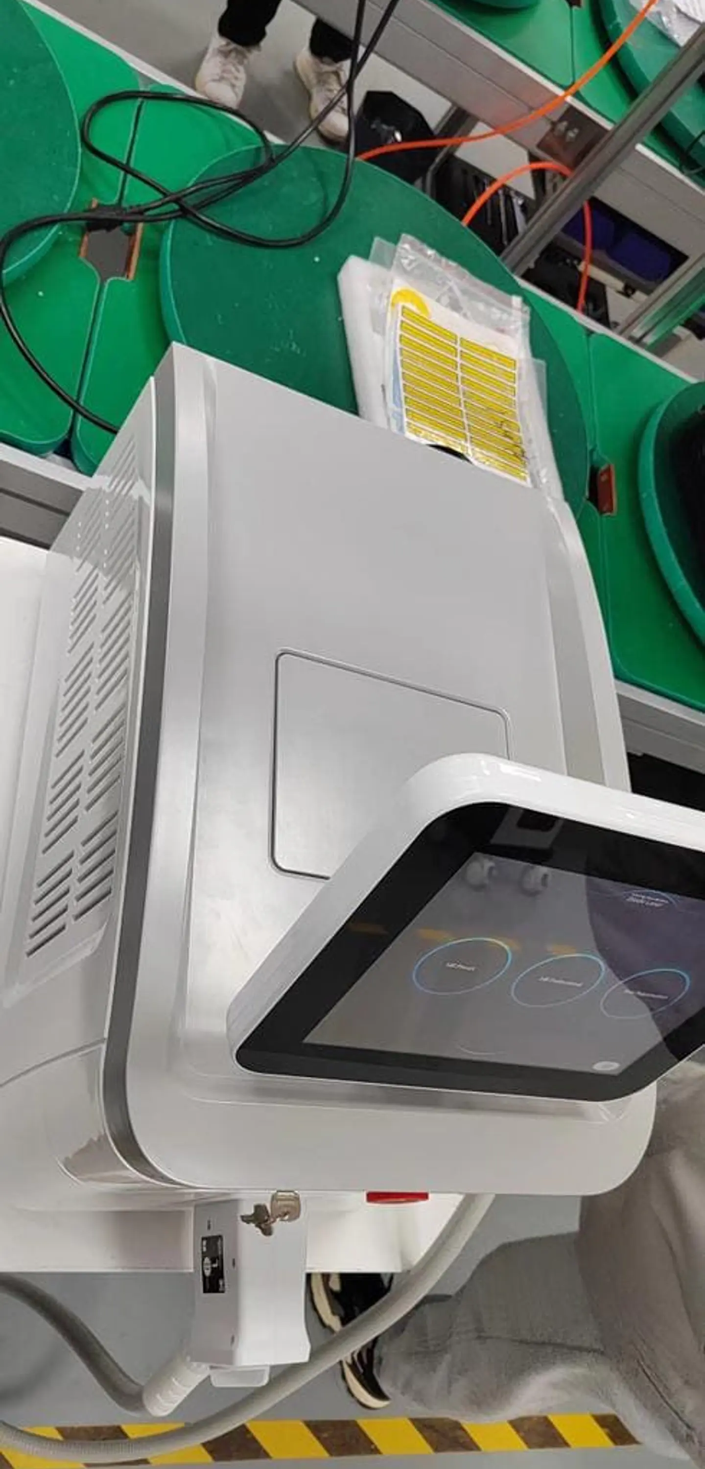 Equipo Depilación Cuatriláser (755nm, 808nm, 940nm, 1.064nm) 8