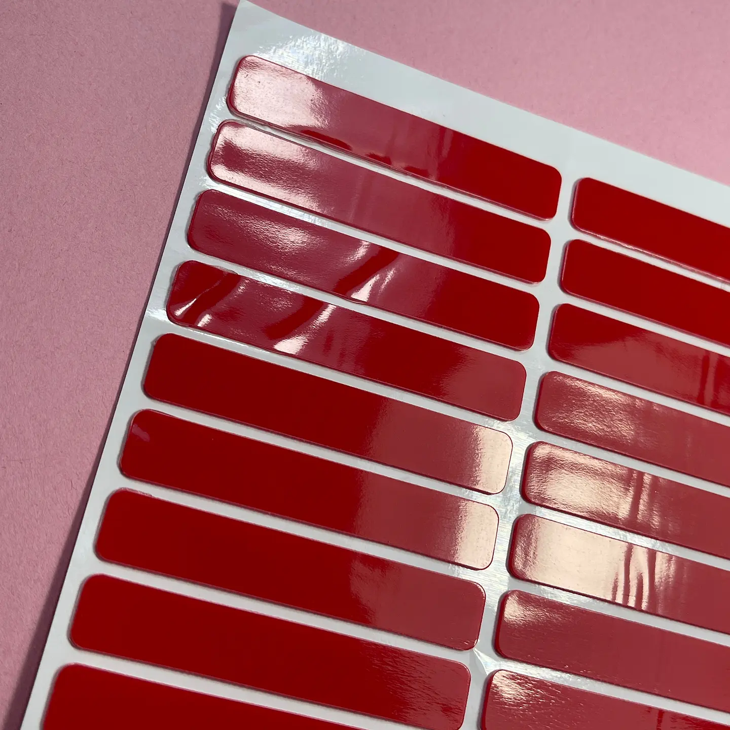 CINTA DOBLE FAZ EN LAMINAS MUESTRARIOS 2