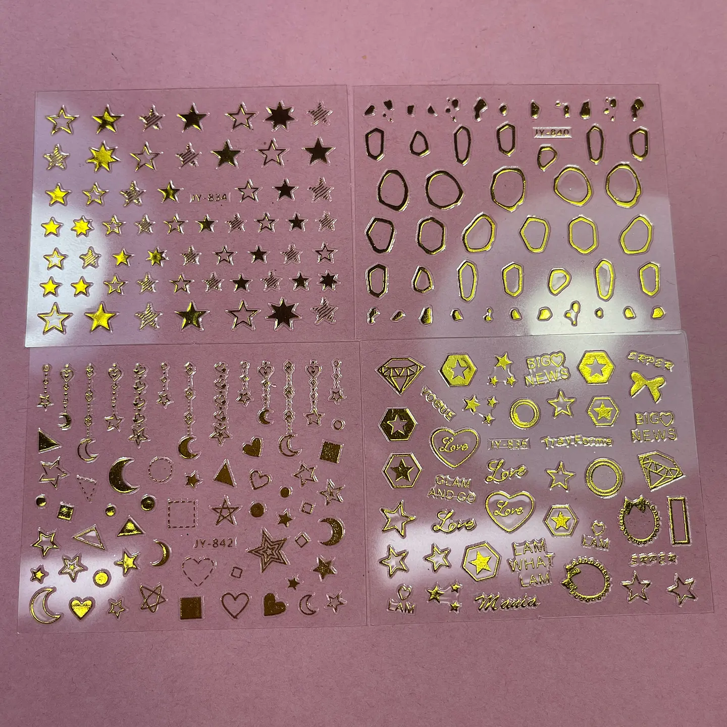 STICKER DORADOS SUTIDOS 30 UNIDADES 1