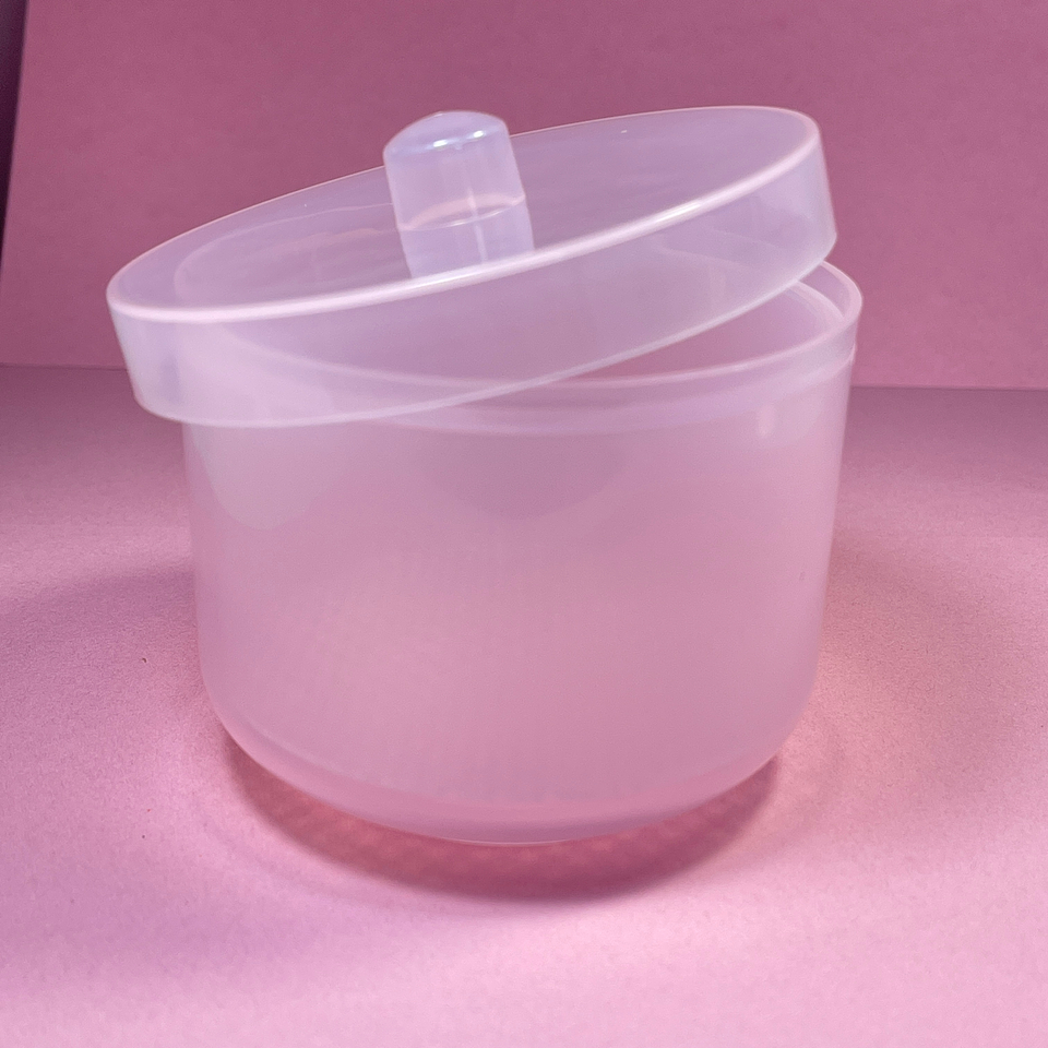 CAJA PARA LIMPIAR FRESAS 3