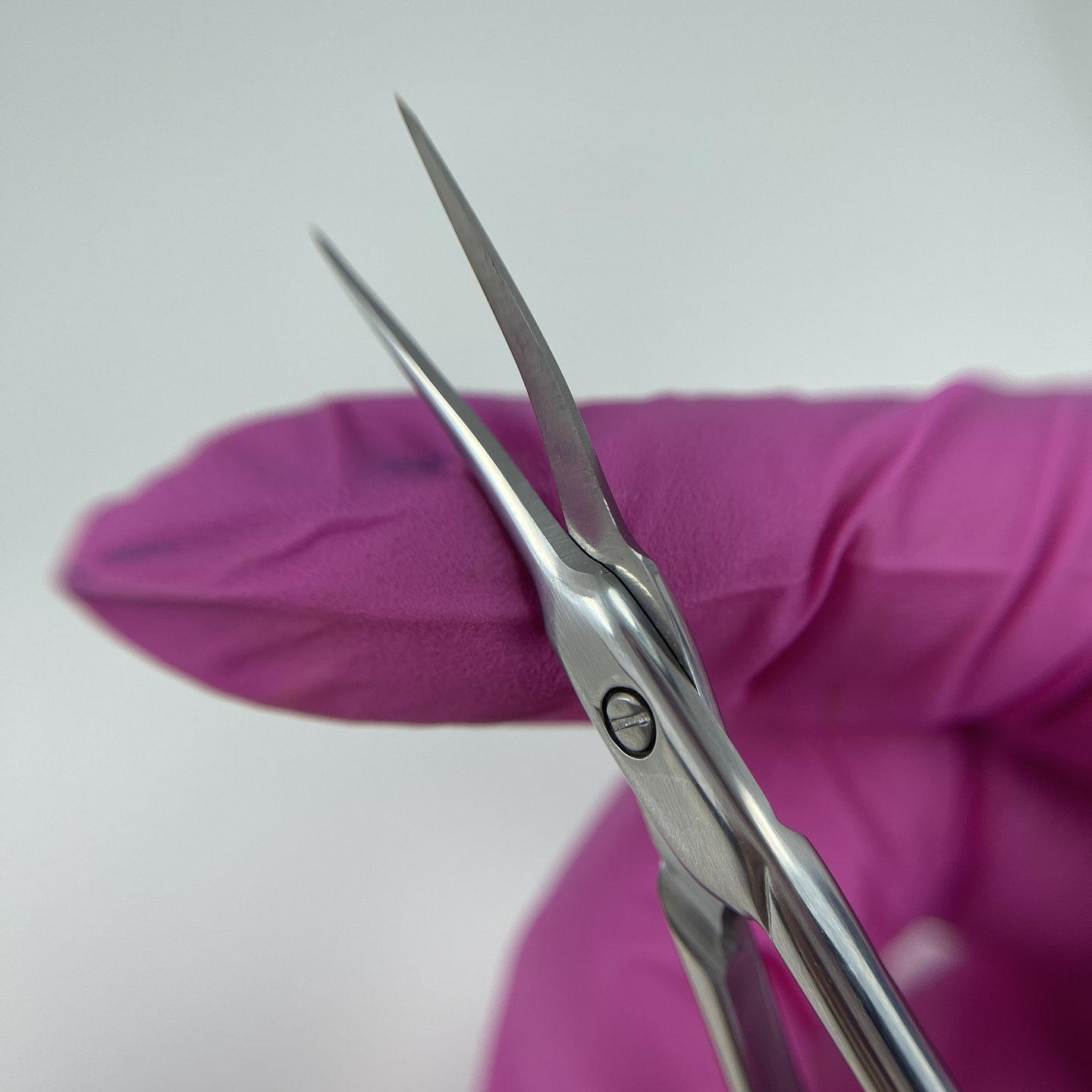 TIJERA CORTA CUTICULAS 7