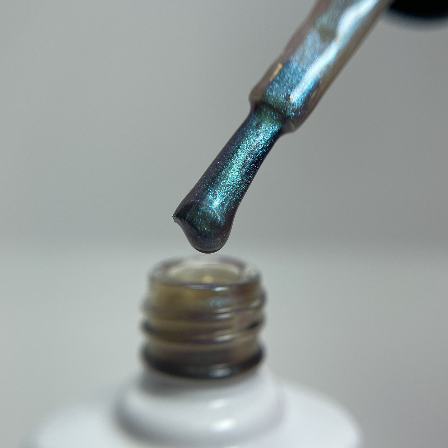 ESMALTE PERMANENTE OJO DE GATO - AURORAS CAT  04 BORN PRETTY 1