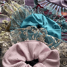 Maxi rumbas scrunchies colet XL variedad de diseños y colores 