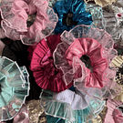 Mini rumbas scrunchies  variedad de diseños y colores