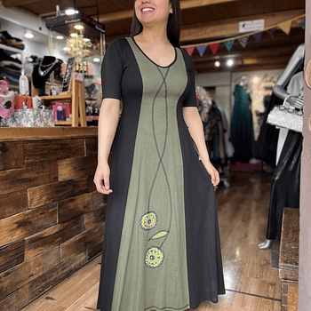 Vestido Maya negro verde con manga
