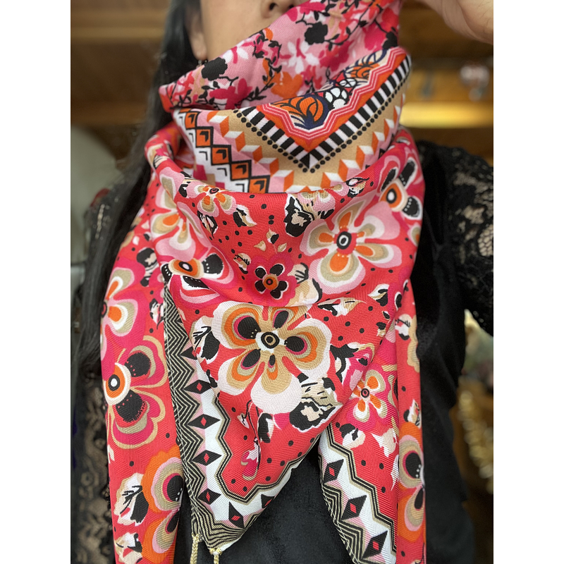 Pañuelo borlas 130*130 cms coral etnic multicolor