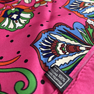 Pañuelo seda 130*130 cms fucsia diseño multicolor