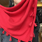 Pañuelo viscosa 90*90 cms rojo borlas