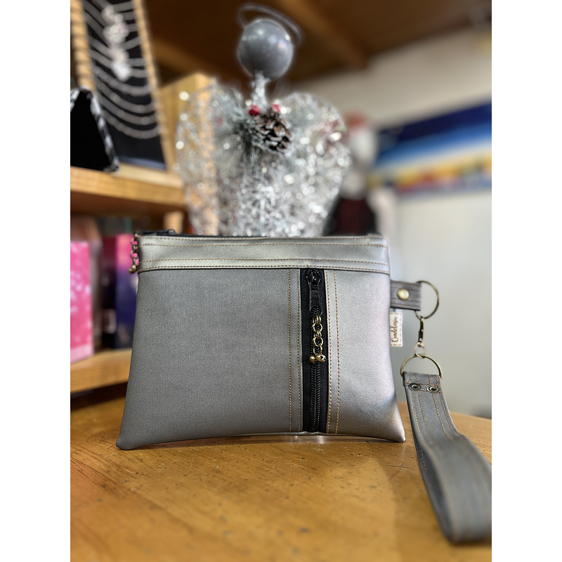 Estuche Scarlett ecocuero plano 2 cierres y asa variedad de colores